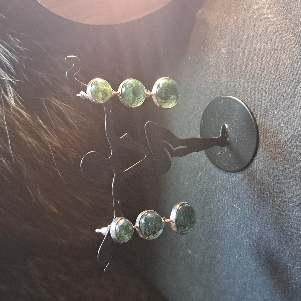 Moss Agate Elegant Green Dangle Earrings - Picture 3 of 3